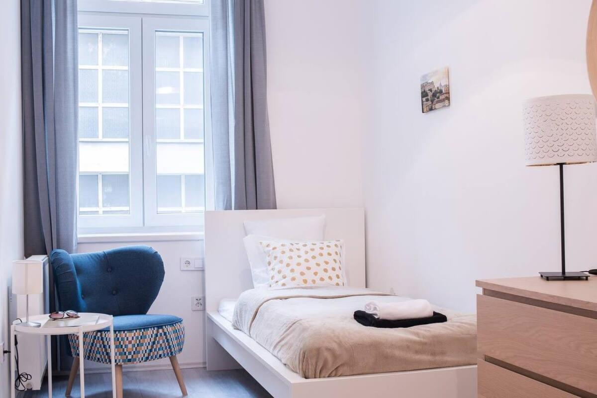 Central Brand New And Modern Apartment Budapest Eksteriør bilde